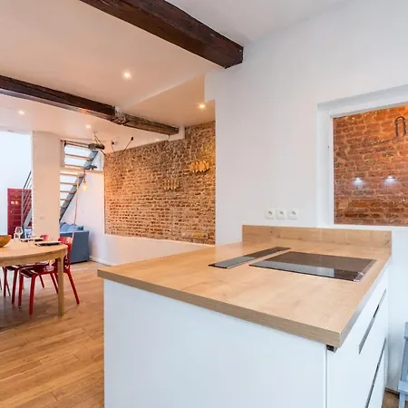 בית נופש Charming Unique House In The Old District Of